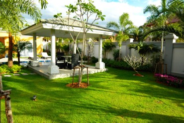 image 39 GPPH1747 Luxurioese Poolvilla mit wunderschoenem Garten zu verkaufen