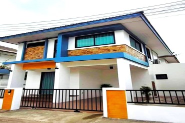 image 12 GPPH1753 Beautiful 2 storey house with 3 bedrooms