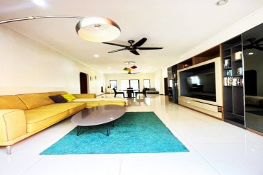 image 17 GPPH1770 Townhouse with 3 bedrooms in Pratamnak for sale