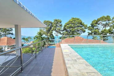image 28 GPPH1784 New 3-storey villa with sky pool