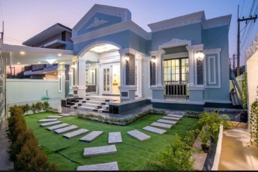 image 25 GPPH1785 Elegantes Haus mit 3 Schlafzimmern in Banglamung