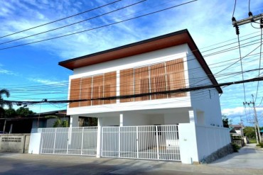 GPPH1806  Modern and minimal townhouse for sale