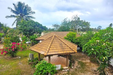 image 19 GPPH1811 Geraeumige Poolvilla mit 4 Schlafzimmern in Bang Saray