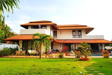 GPPH1823  Large family house in East Pattaya for sale