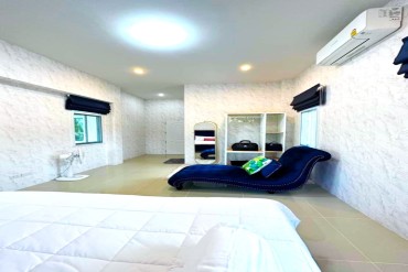 image 17 GPPH1824 Luxury poolvilla with 6-bedroom on a big plot