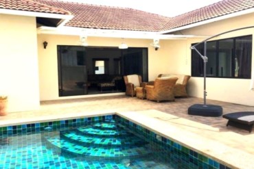 image 17 GPPH1847 1 Storey house with swimming pool for rent