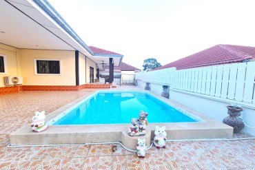 image 21 GPPH1870 Wunderschoene Poolvilla mit 3 Schlafzimmern in Bang Saray